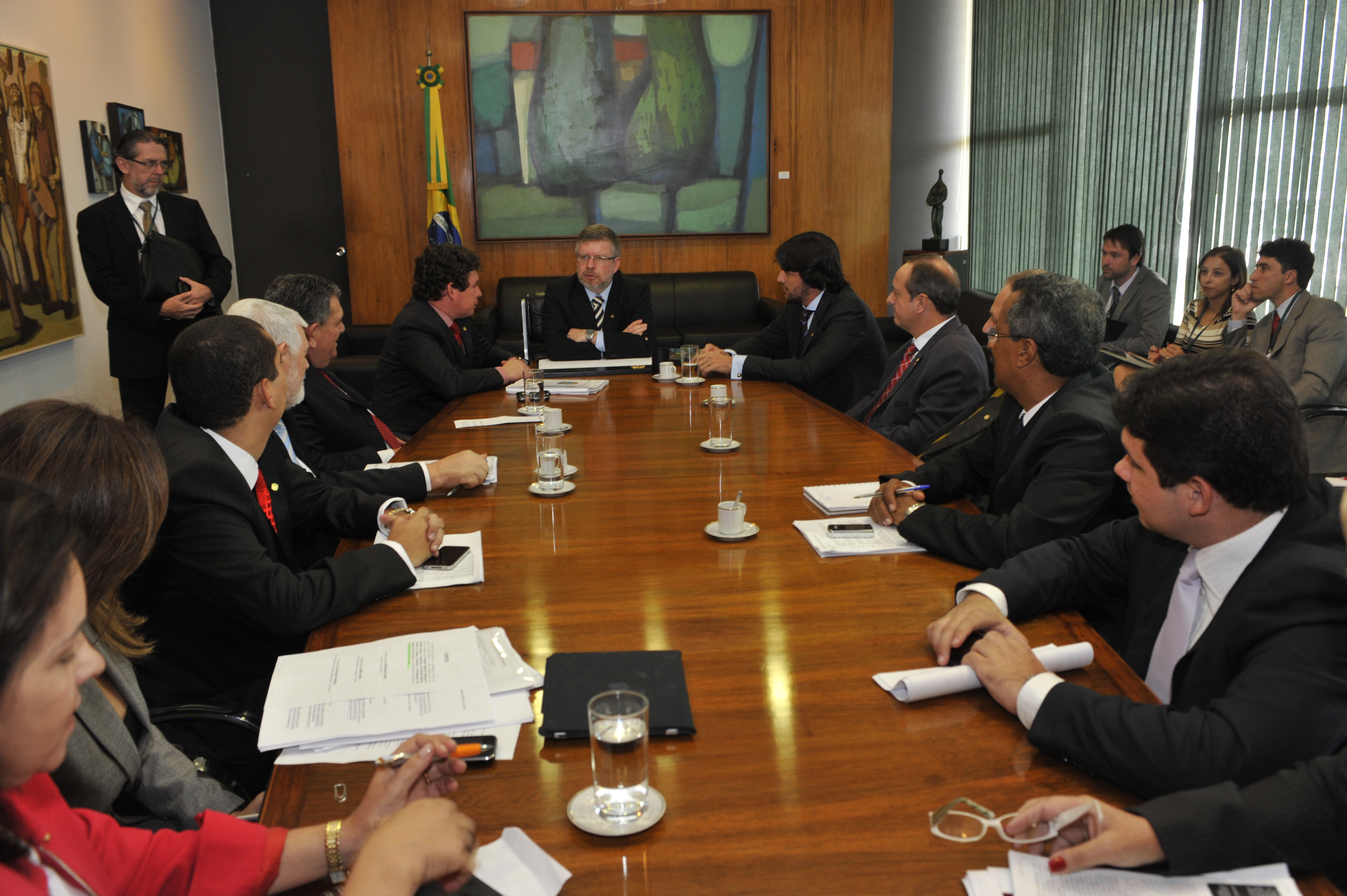 Presidente anuncia criação de comissão especial de enfrentamento ao crack e outras drogas