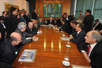 Presidente Marco Maia recebe agenda parlamentar do Sistema Confea-Crea