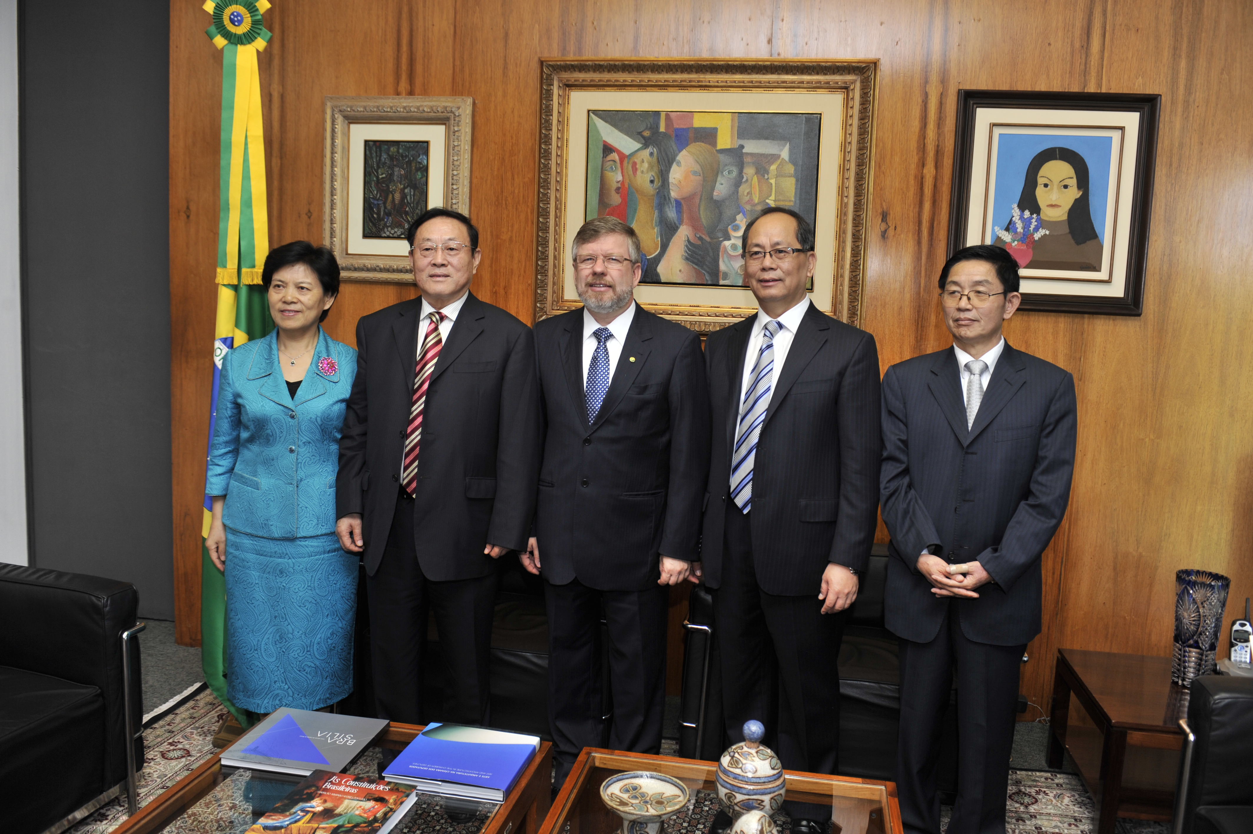 Presidente Marco Maia recebe membros da Assembleia Popular Nacional da China