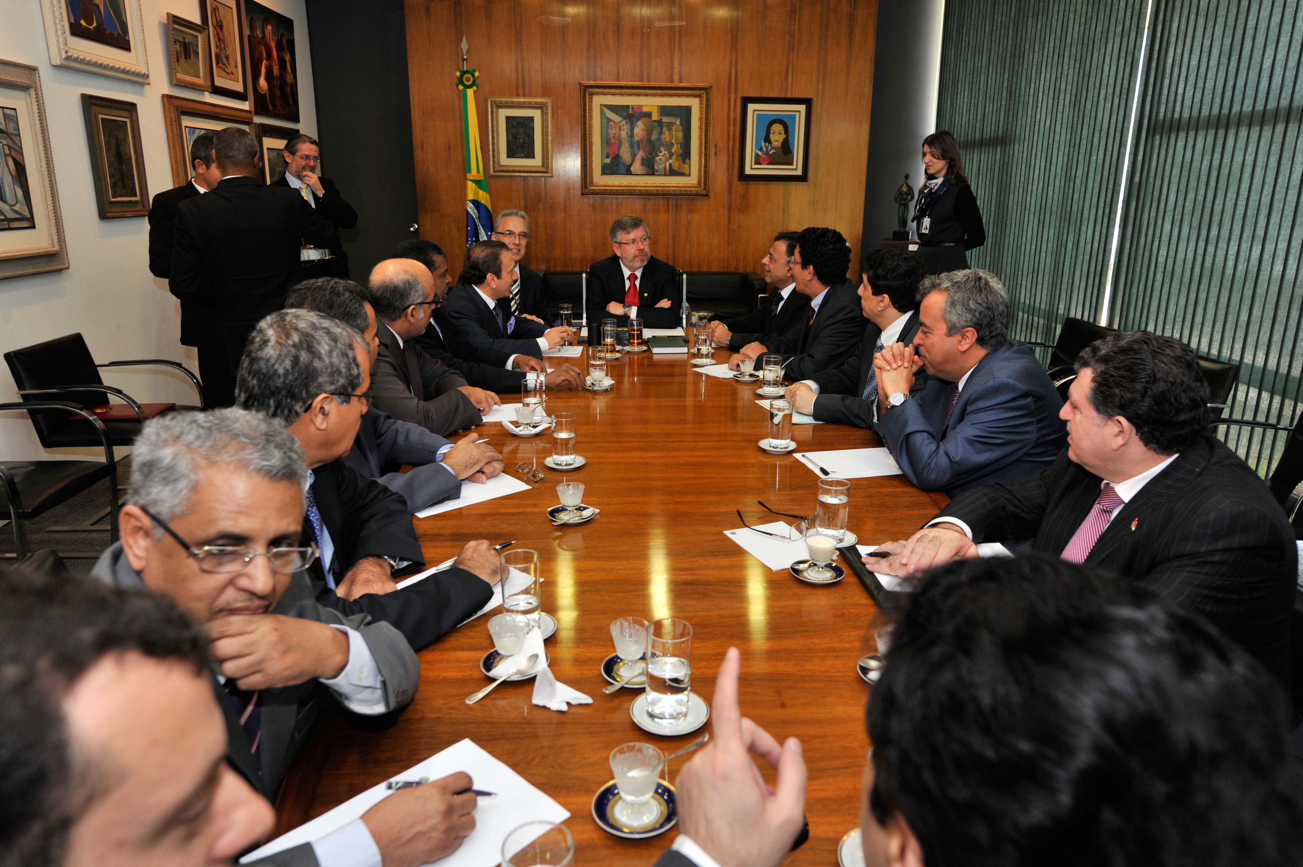 Presidente recebe Conselho dos Embaixadores Árabes