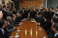 Presidente recebe representantes de Fenatral e Confetrans