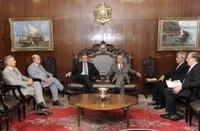 Presidentes da Câmara e do Senado discutem reforma política