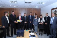 Presidentes da Câmara Federal e Distrital assinam acordo de cooperação técnica