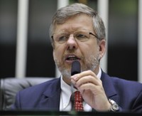 Supremo Tribunal Federal revê a decisão da posse de suplentes