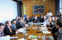 Colégio de Líderes decide concentrar as votações em MPs 