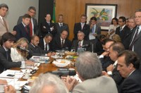 Líderes suspendem análise de PECs por 3 semanas