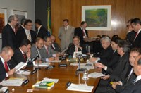 Líderes decidem votar MP que concede incentivos fiscais