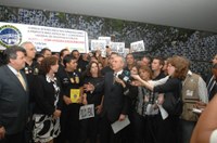 Manifestantes defendem aprovação da PEC que cria Polícia Penal