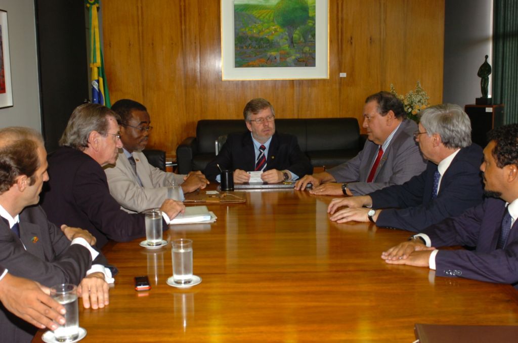 Marco Maia discute combate à desertificação