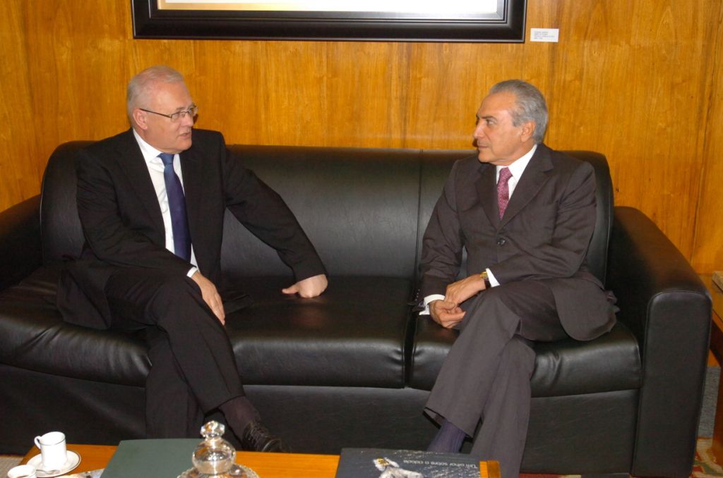 Ministro dos Negócios da Hungria visita Temer