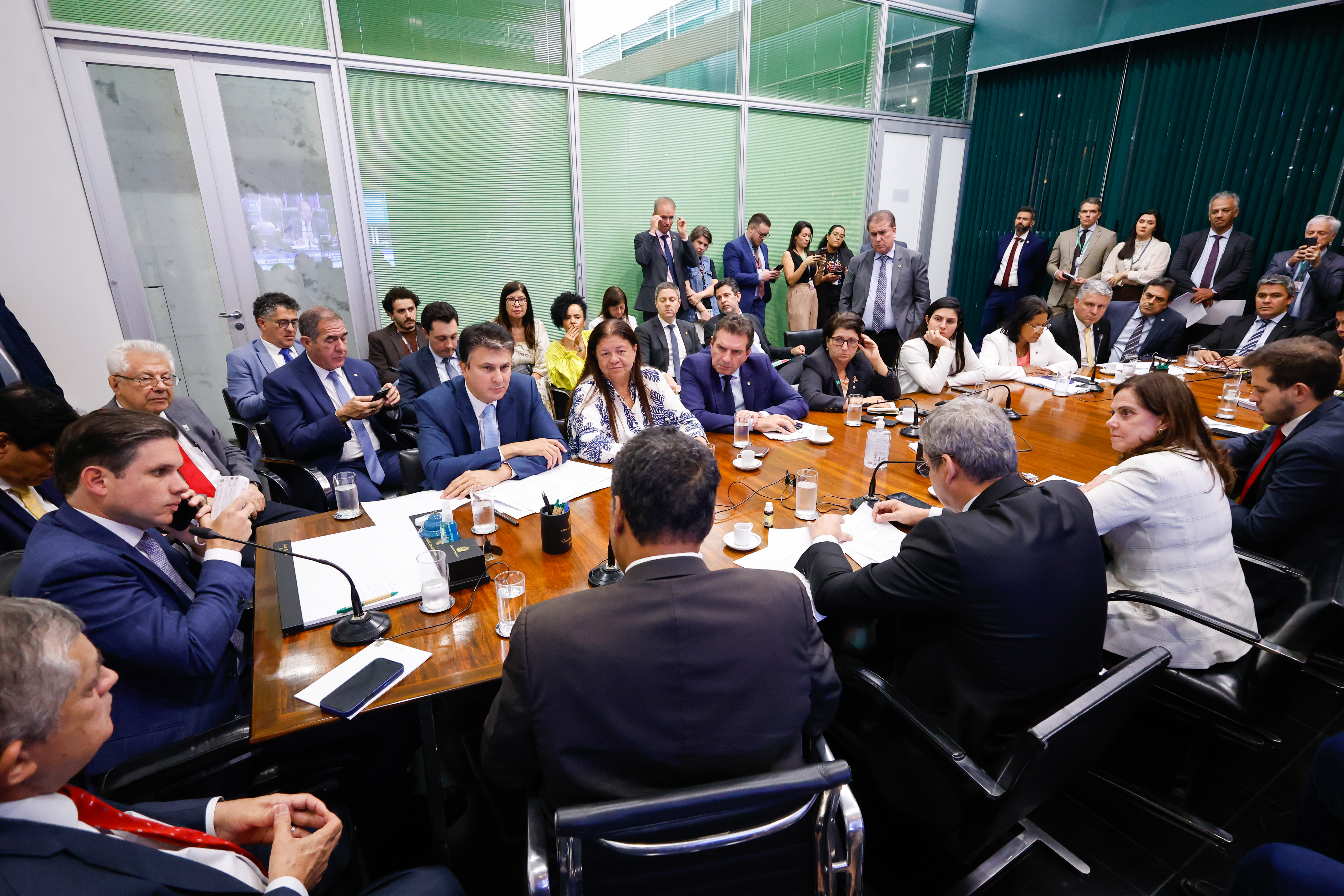 Comitiva de deputados vai debater mudança em decreto da educação inclusiva