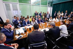 Comitiva de deputados vai debater mudança em decreto da educação inclusiva