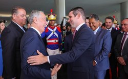 Hugo Motta recebe visita oficial do presidente de Portugal