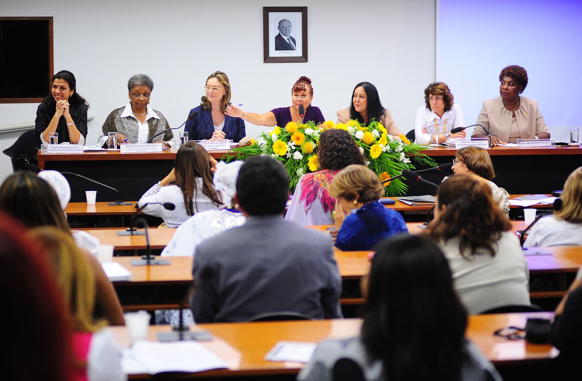 Câmara celebra Mês da Mulher e Lei Maria da Penha