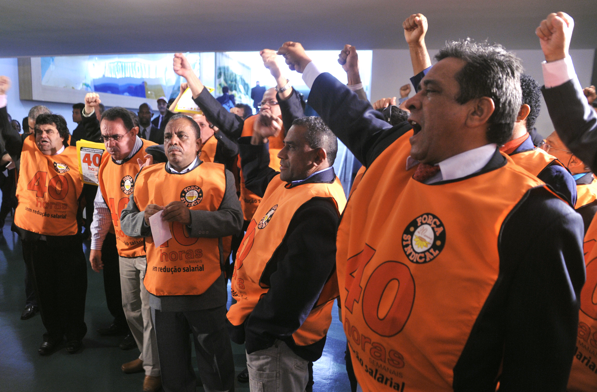 Câmara recebe centrais sindicais