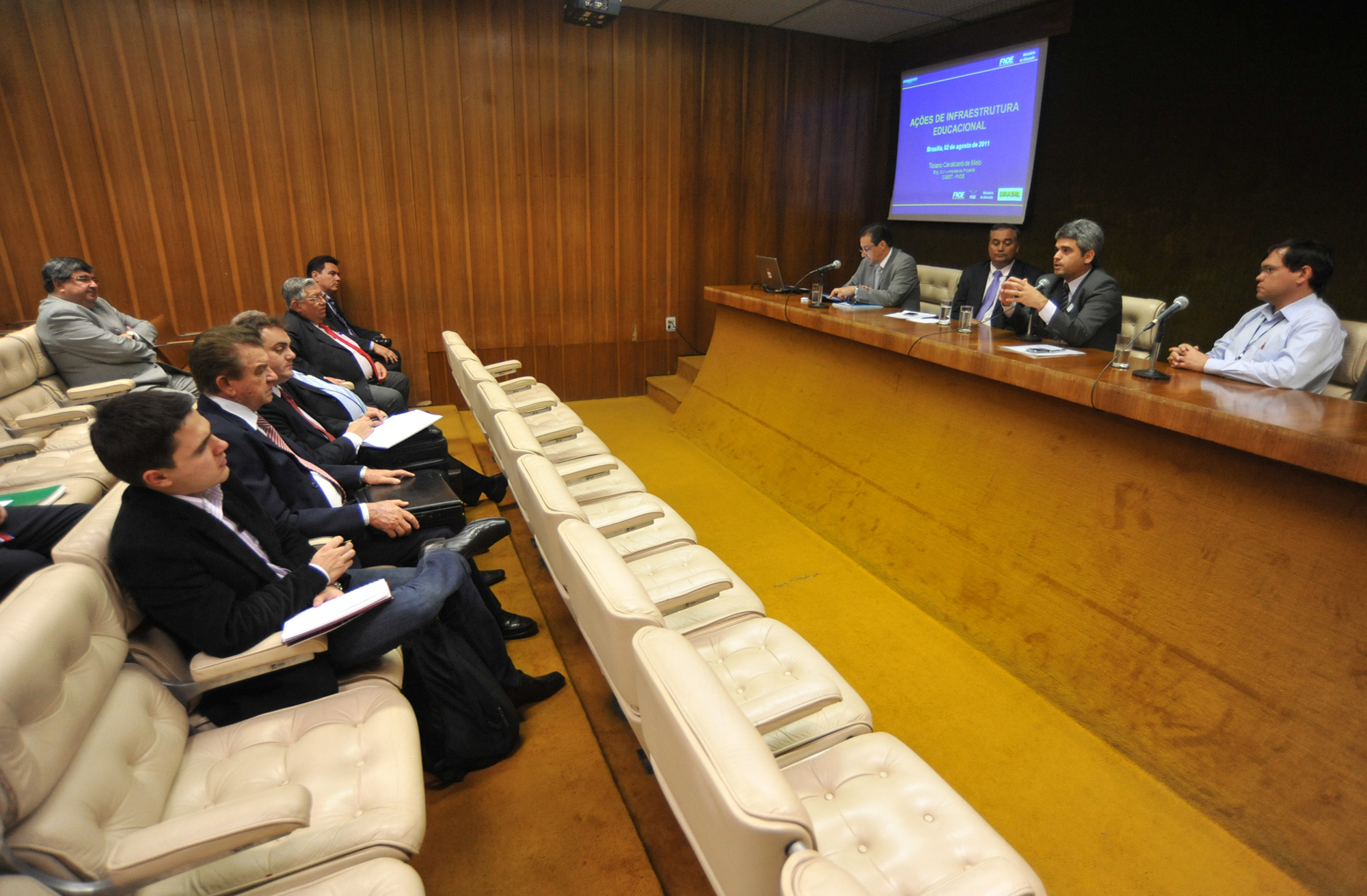 Construindo a educação infantil