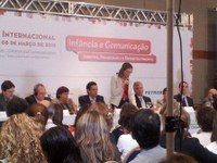 Debatedores criticam cobertura da imprensa para casos de infração por adolescentes