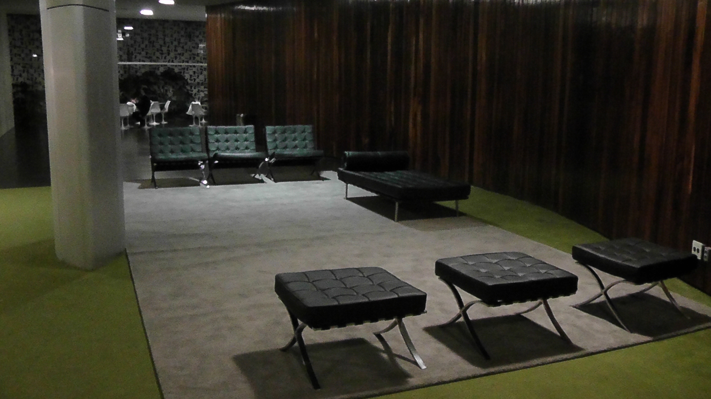 Novos mobiliários compõem o Salão Verde