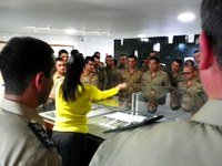 Oficiais do Exército brasileiro conhecem a Câmara dos Deputados