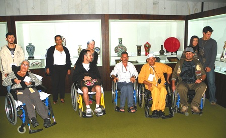 Pacientes do Hospital Sarah Kubistchek visitam a Câmara dos Deputados