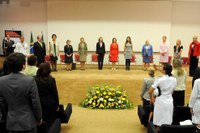 Rainha Silvia e Xuxa participam de seminário sobre castigos em crianças e adolescentes