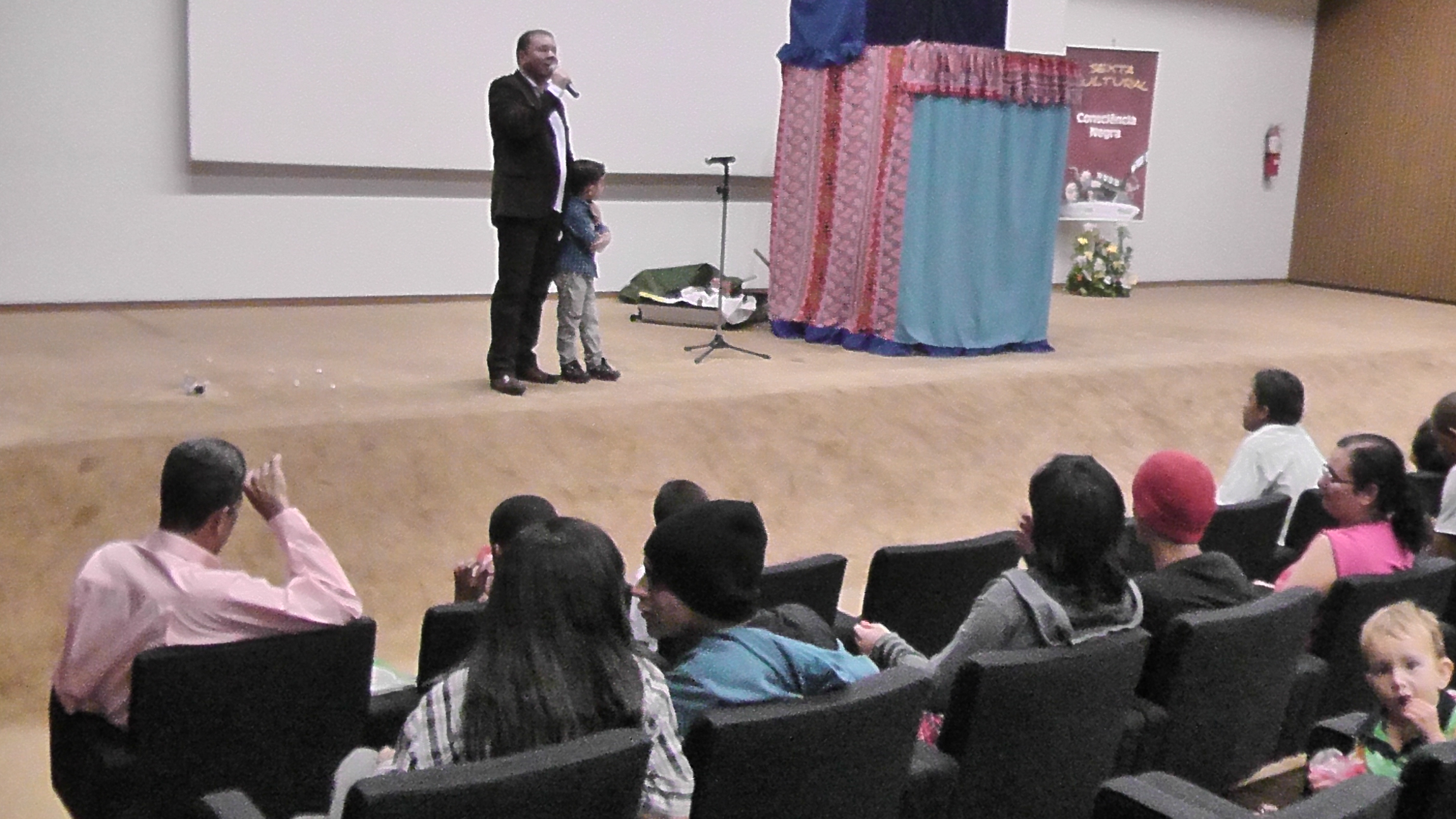 Sexta Cultural comemorou Dia do Livro e da Consciência Negra
