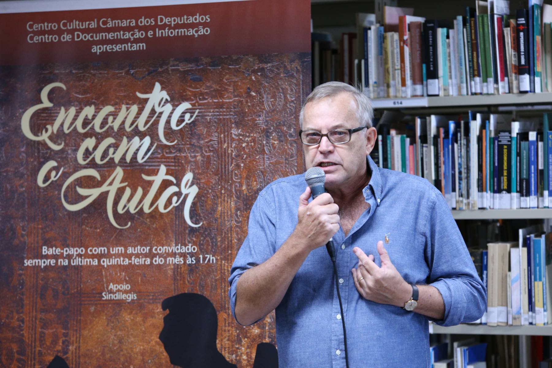 Encontro com o Autor Roberto Klotz