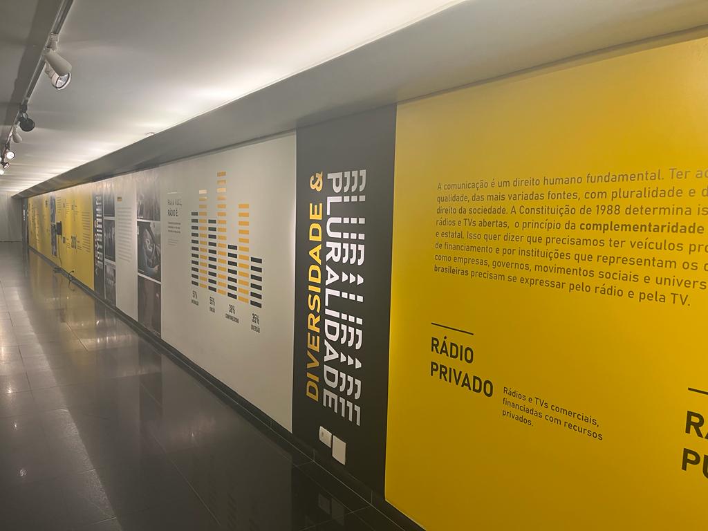 Rádio centenário e antenado 4