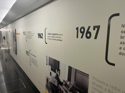 Rádio centenário e antenado 8