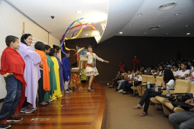 Lia e o arco-íris - Espetáculo Lia de Manaká - Luis Macedo / Acervo / Câmara dos Deputados