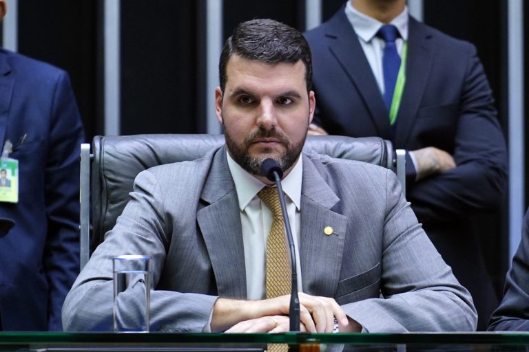 Comissão rejeita definição de metas anuais para o programa de reforma agrária