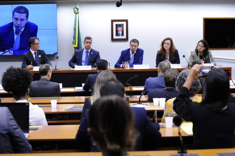 Para debatedores, autorização para plantio da Cannabis pode gerar emprego e renda