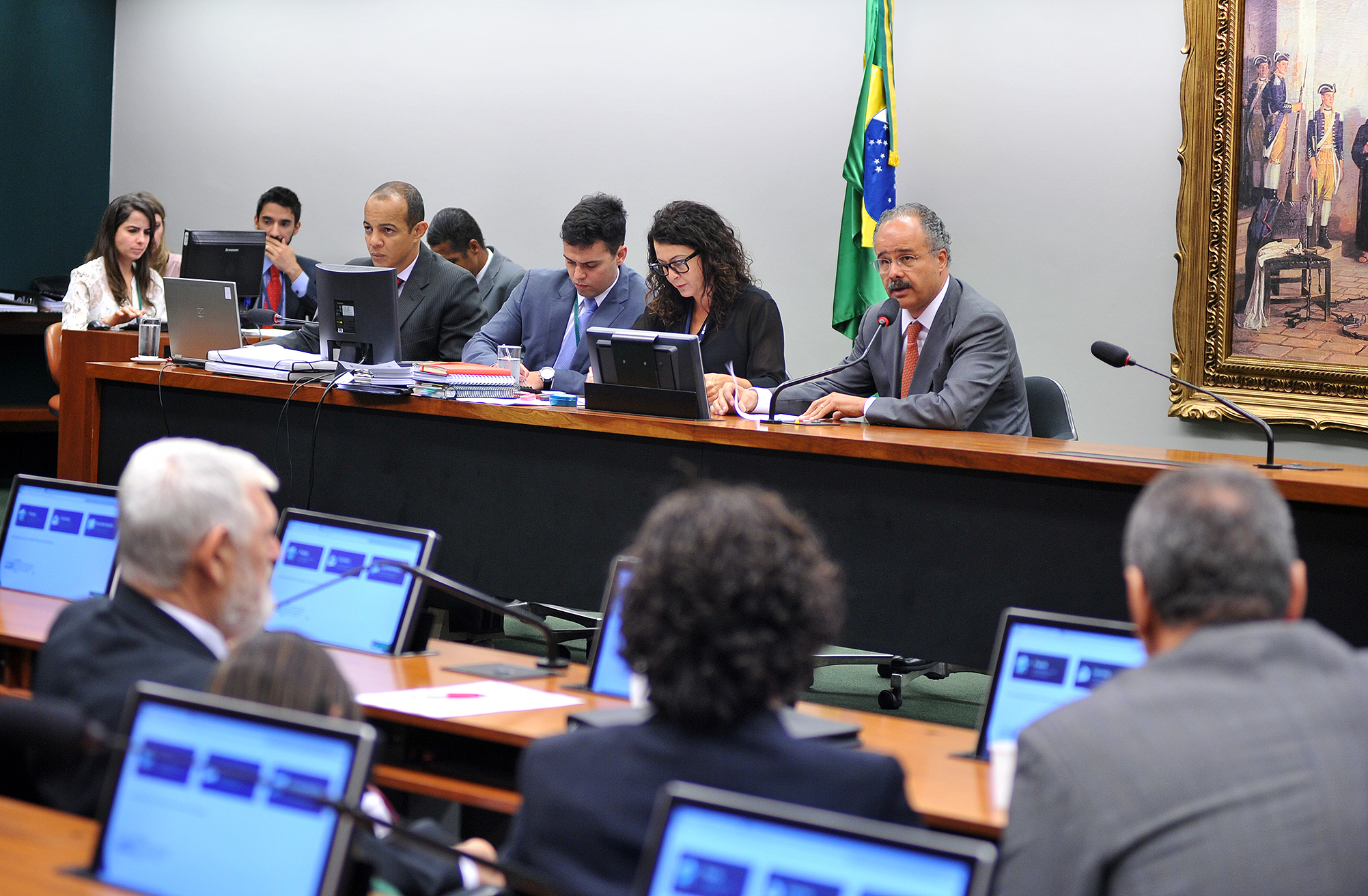 CCJC aprova cobrança de condomínio em ruas de acesso fechado