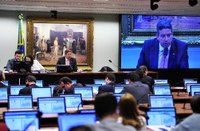 CCJC aprova cota para jovens nas eleições proporcionais