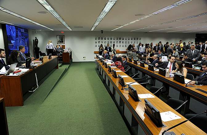 CCJC aprova PEC que cria Zona Franca do Entorno do Distrito Federal.