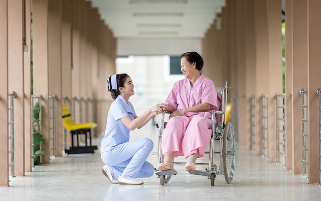 CCJC aprova proposta que obriga hospitais a oferecer locais apropriados para repouso de enfermeiros
