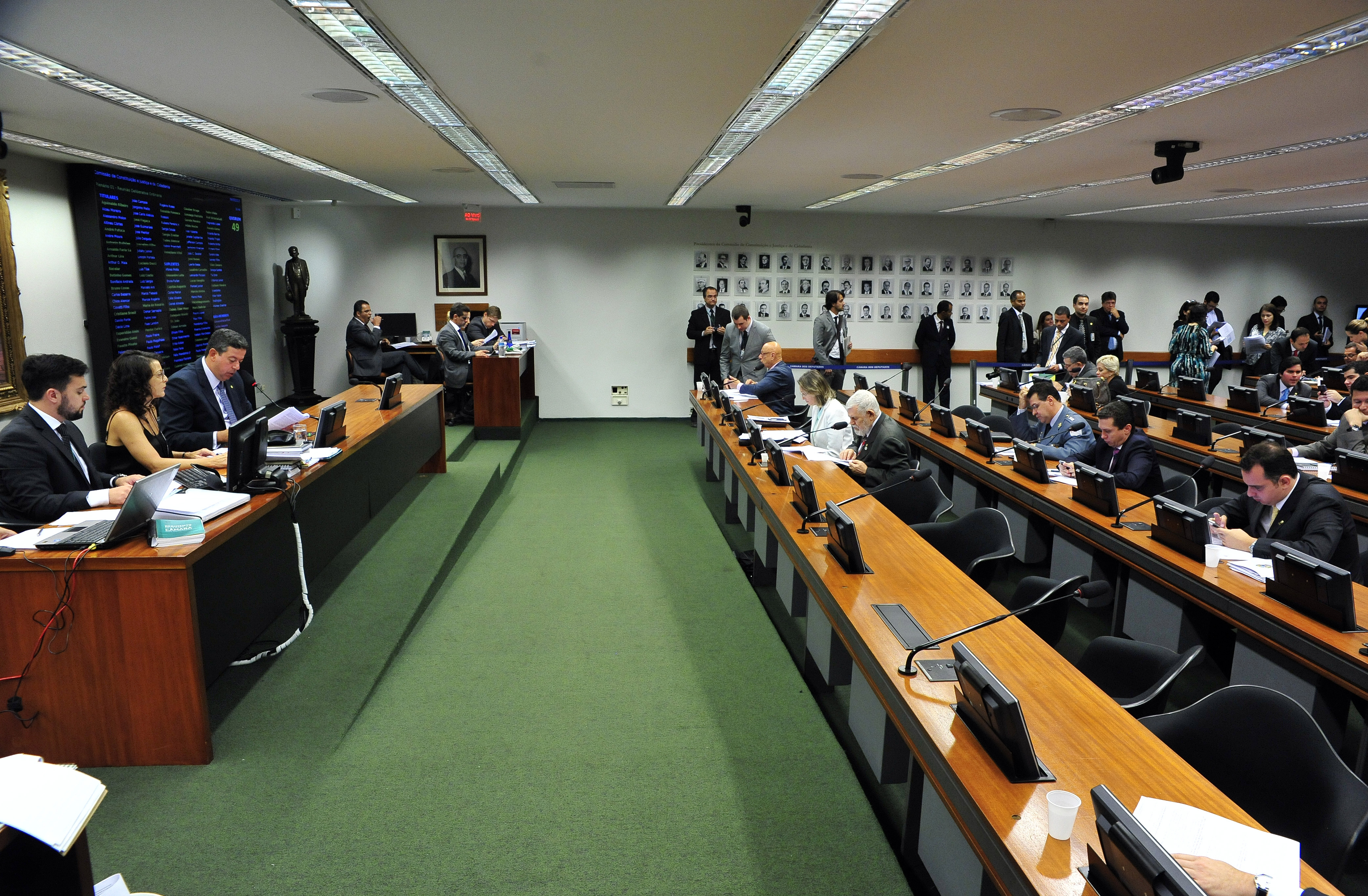 CCJC aprova realização de provas de concursos federais em todas as capitais