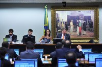 CCJC aprova visto para profissionais estrangeiros em eventos esportivos