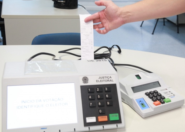 CCJC encerra reunião sem votar obrigatoriedade de voto impresso em eleições no Brasil