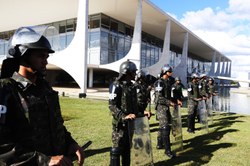 CCJC rejeita mudança em normas sobre atuação das Forças Armadas em manifestações