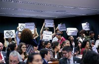 Debate sobre redução da maioridade penal domina reunião da CCJC