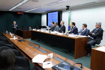 AP - Lei de Informática