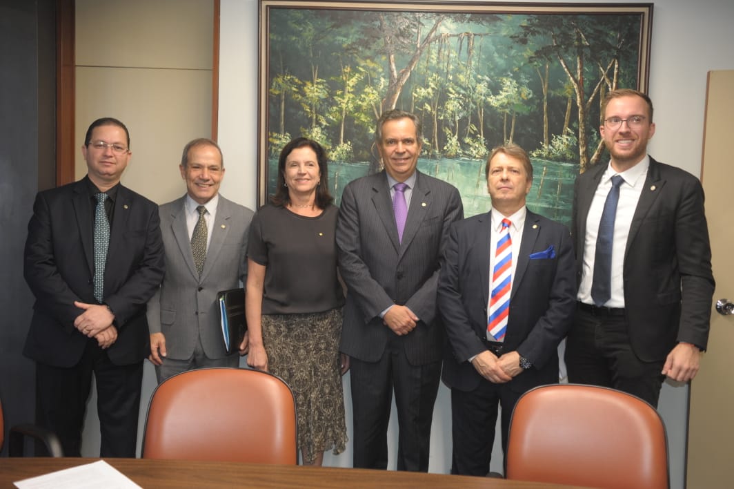 CCTCI instala duas subcomissões especiais