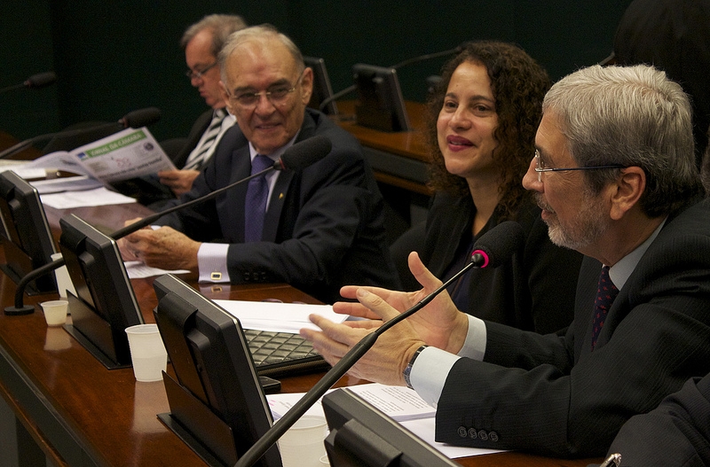 CCTCI rejeita PL que determina publicação de registros apenas na internet