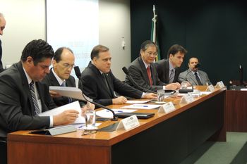 Montadoras explicam a parlamentares investimentos em inovação