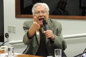 Pesquisadores querem maior liberdade para aplicação de receita