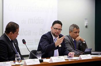 Emissoras e deputados querem reforço do financiamento de rádios e TVs públicas