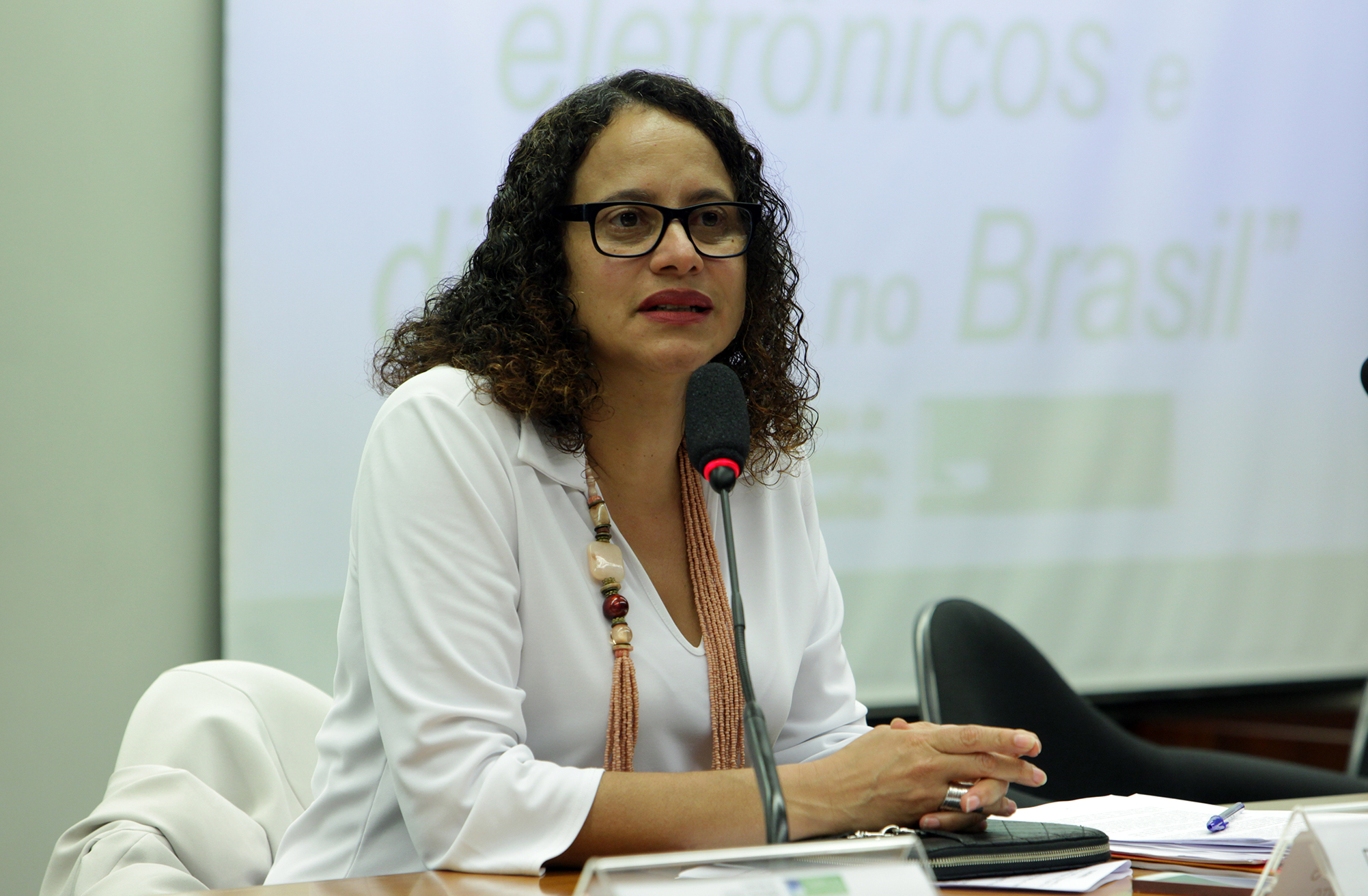 CCTCI debate parceria do governo com o Facebook na área de internet