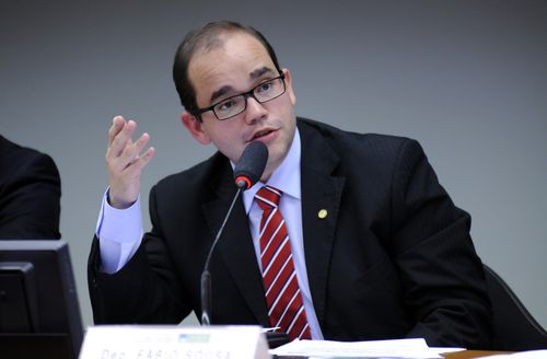 CCTCI debaterá regulamentação da profissão de cientista