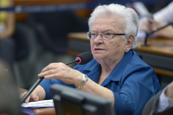 CCTCI promove audiência pública sobre publicidade oficial